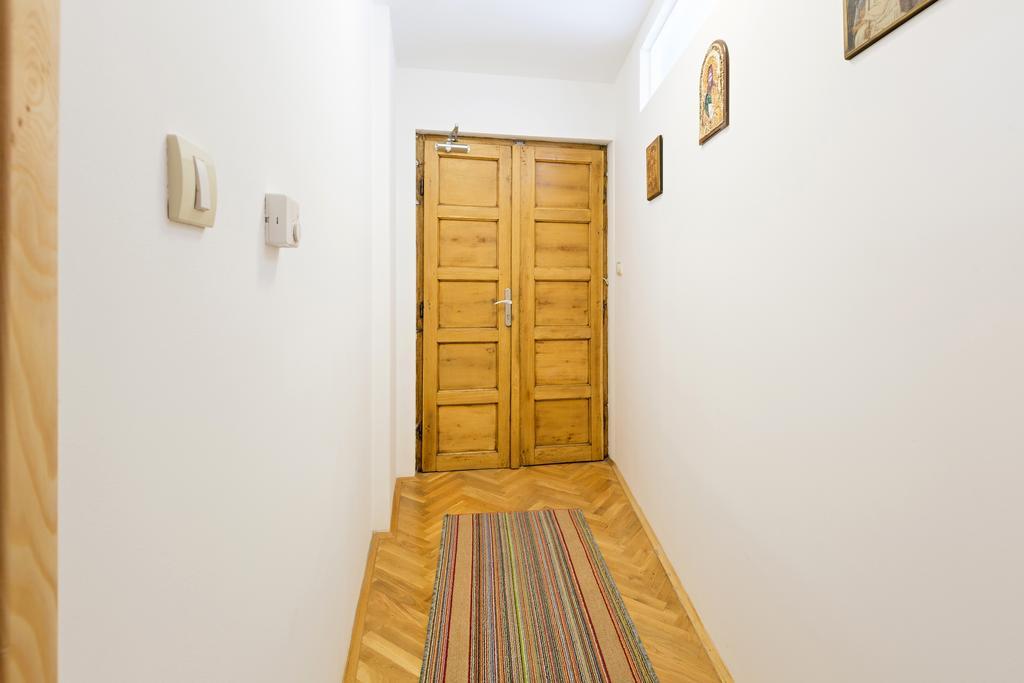 Dolce Vita Luxury Suites Belgrad Exterior foto
