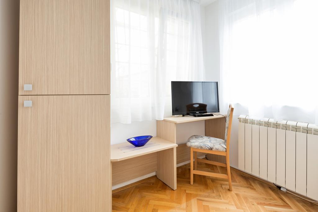 Dolce Vita Luxury Suites Belgrad Exterior foto